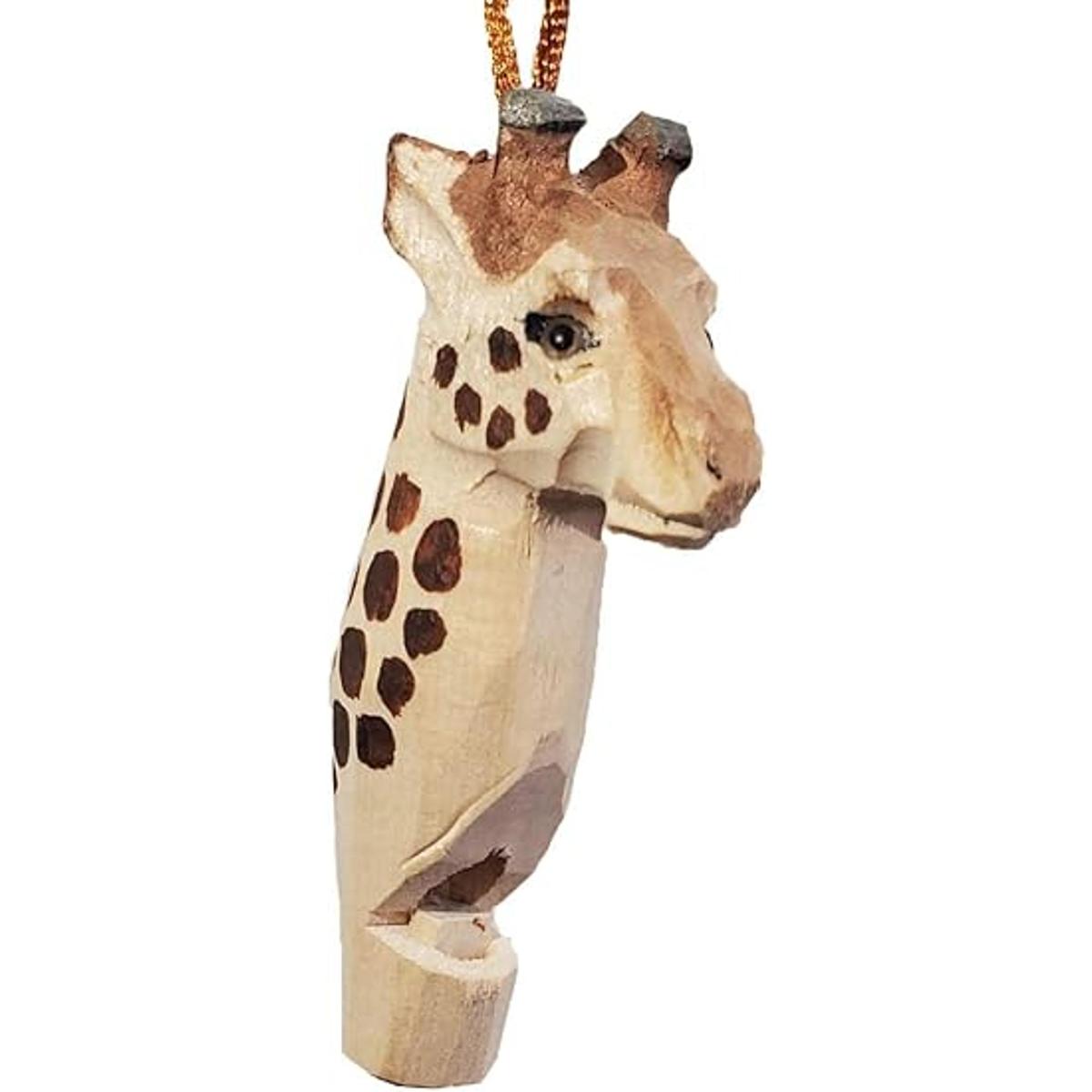 Collar con silbato tallado de madera de jirafa