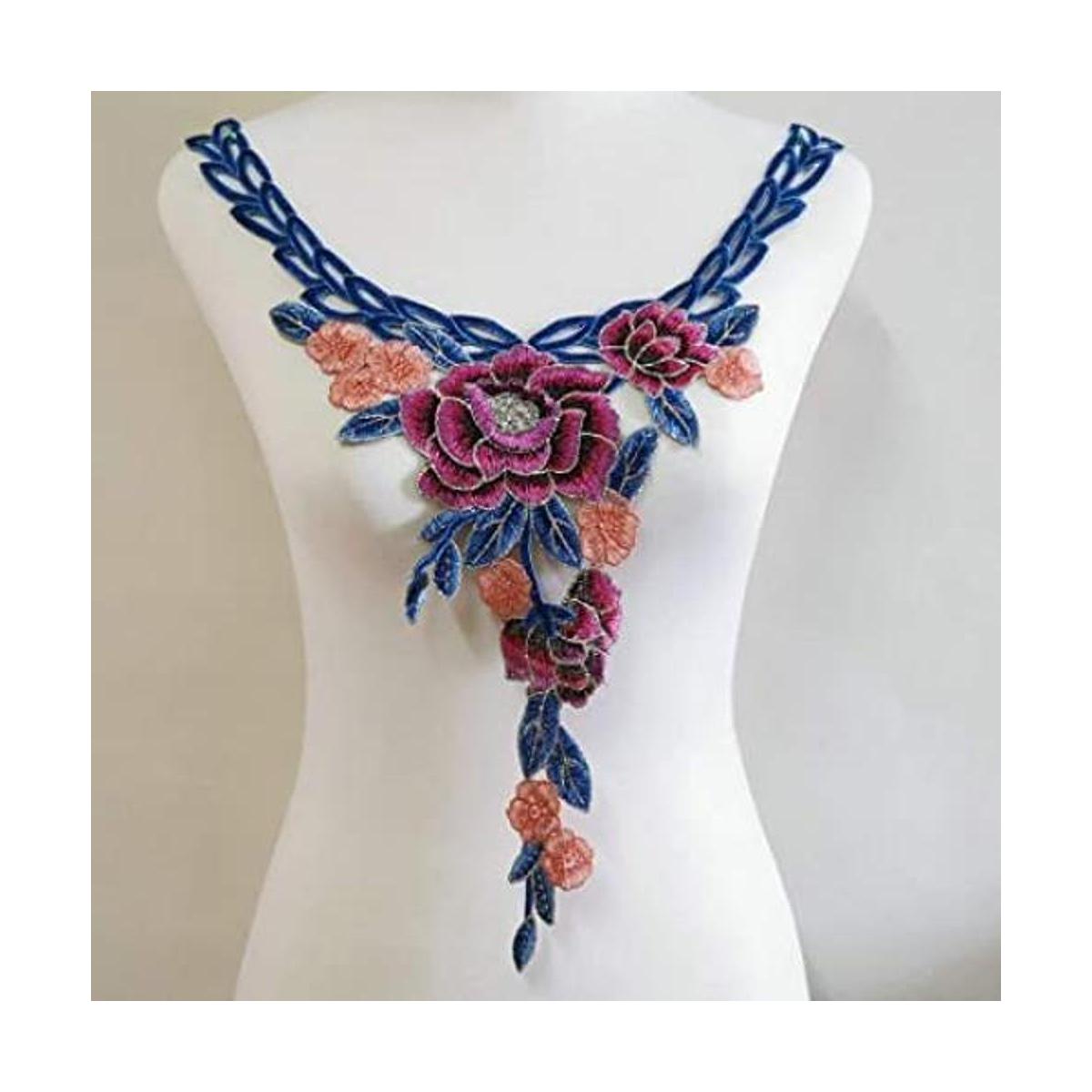 collar bordado colorido