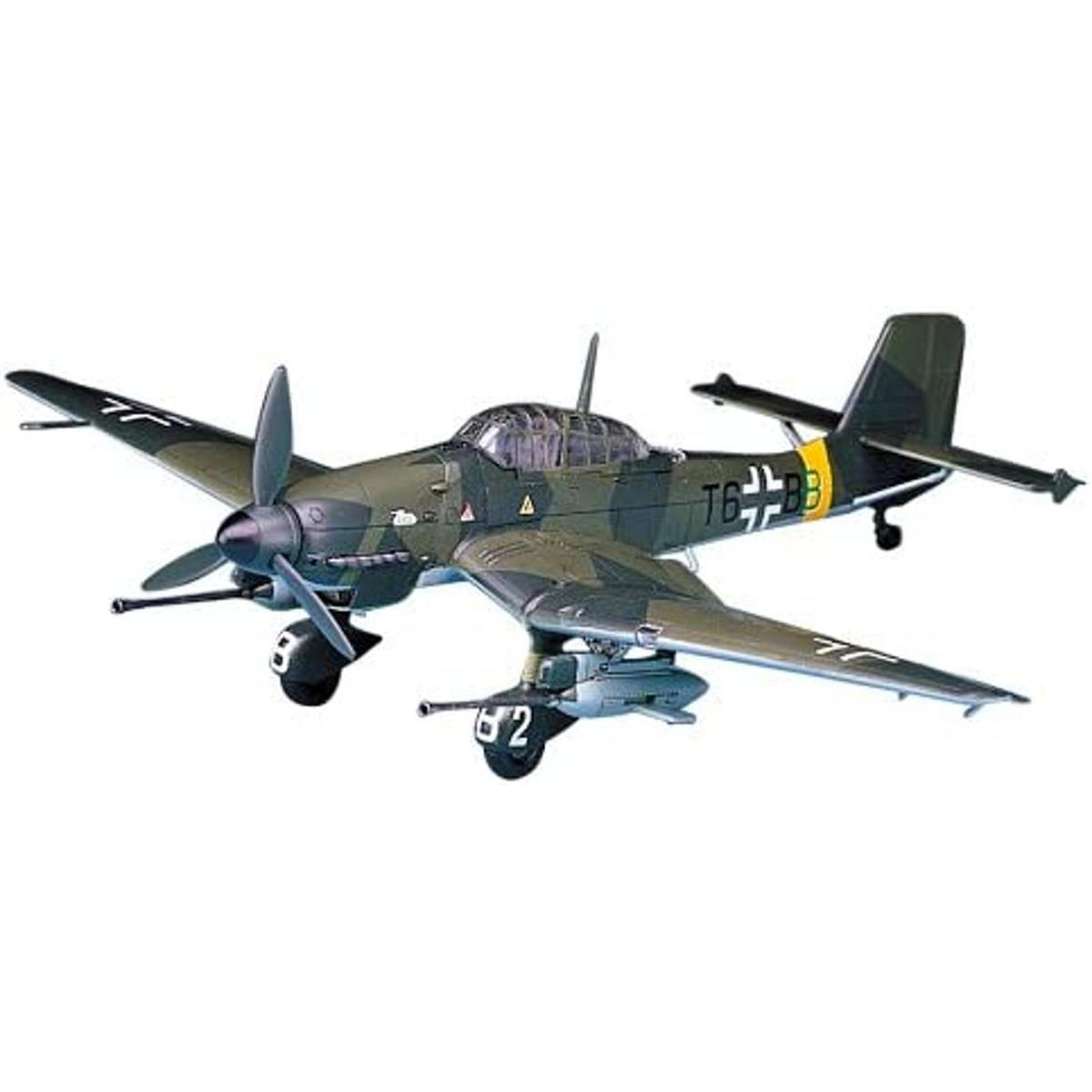 Academy JU87G1 Stuka Kit de modelo Tank Buster